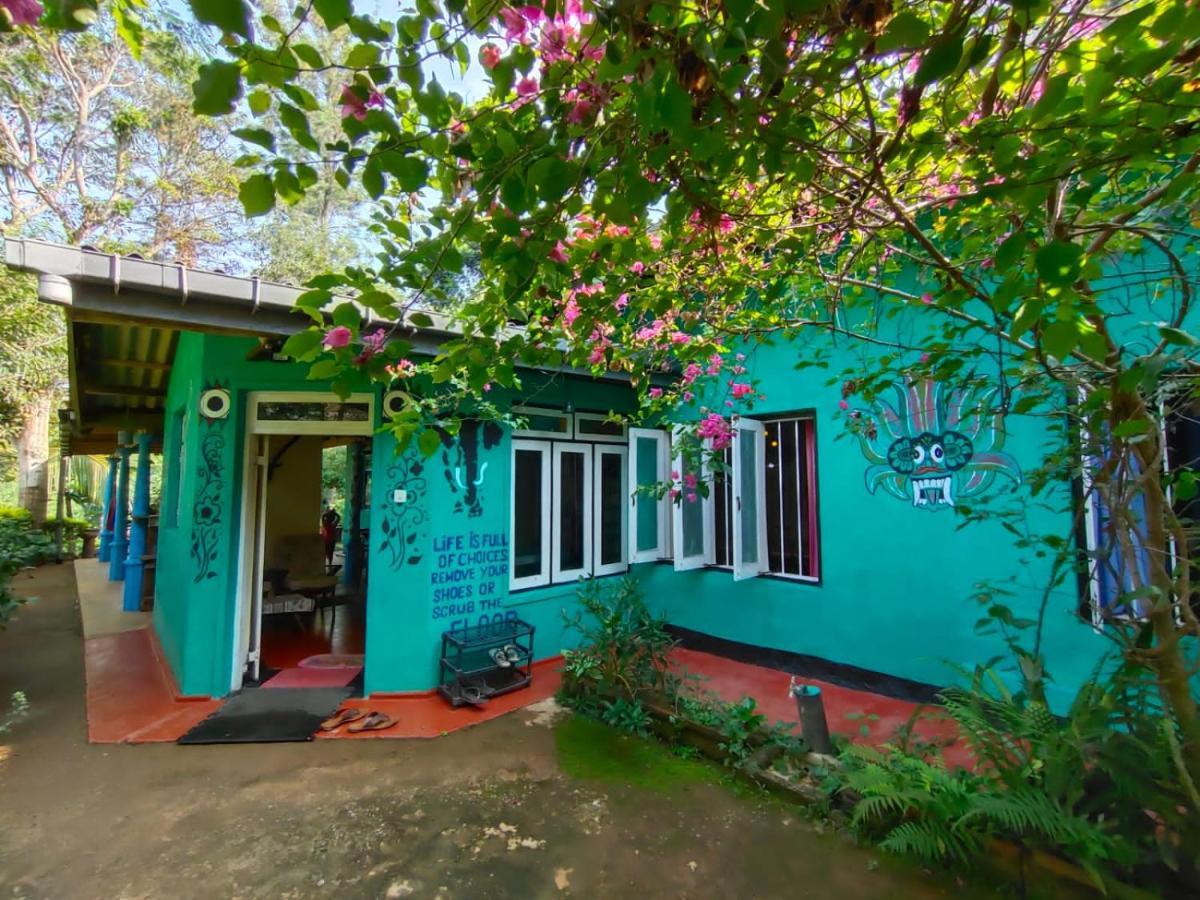 The 1964 Holiday Bungalow เอลลา ภายนอก รูปภาพ
